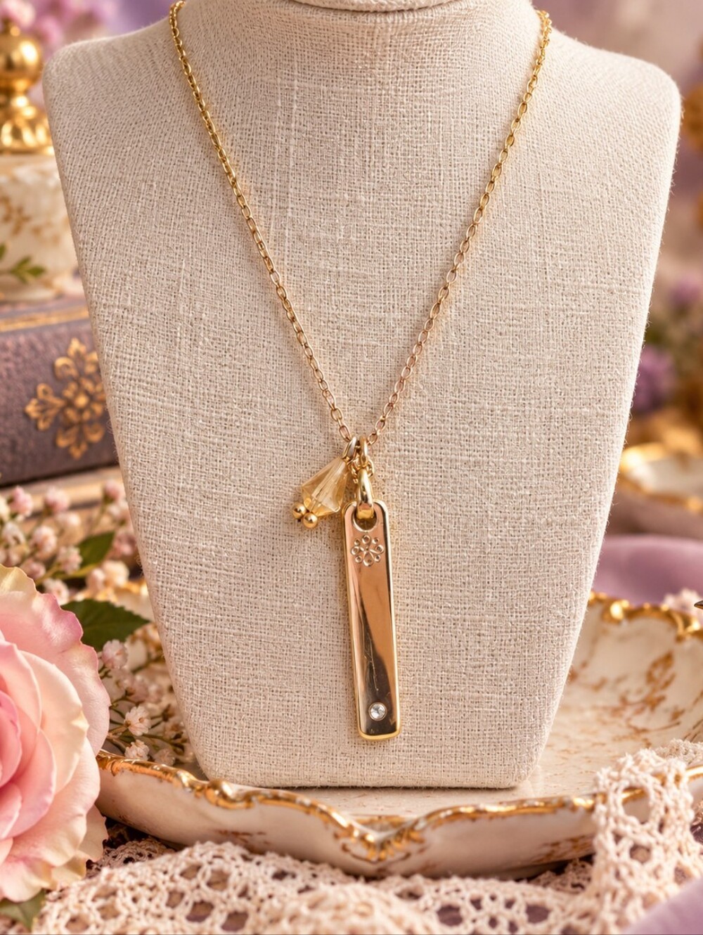 Avon Gold-Tone Bar Pendant Necklace with Crystal Accent – 17"